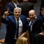 coalitie-pentru-rasturnarea-lui-netanyahu-doi-fosti-premieri-isi-unesc-fortele-pentru-a-castiga-aleg.webp