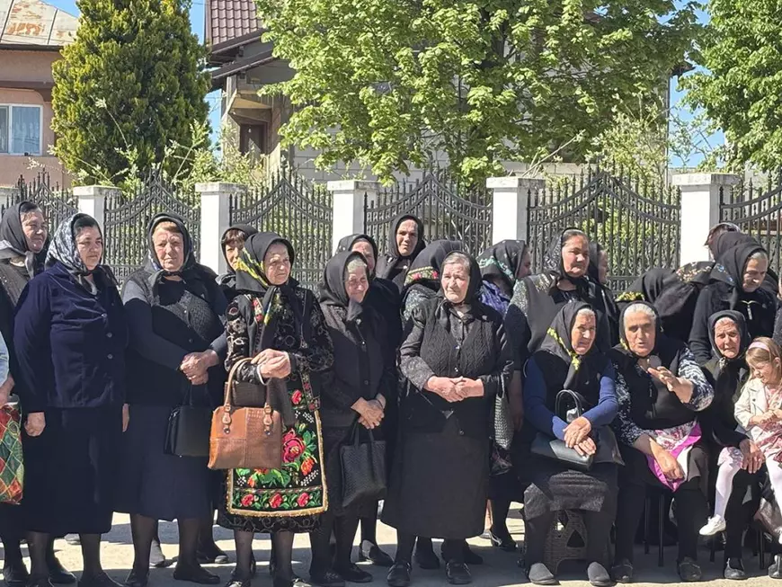 Boboșarca, Duminica Mironosițelor, în satul bulgarilor din Băleni Sârbi: „Doamne Dumnezeule! Ne bucurăm de El în salata, în varza și Învierea pe care ni le dă!”