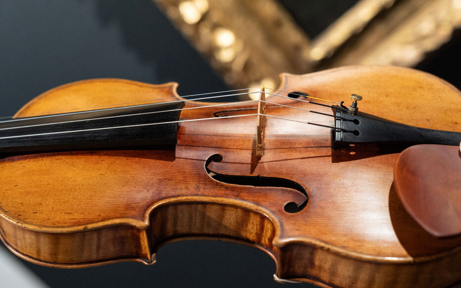 stradivarius-1714