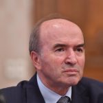 tudorel-toader-spune-ca-orice-oug-adoptata-de-guvernul-bolojan-incalca-constitutia-cred-ca-e-un-inte.jpeg