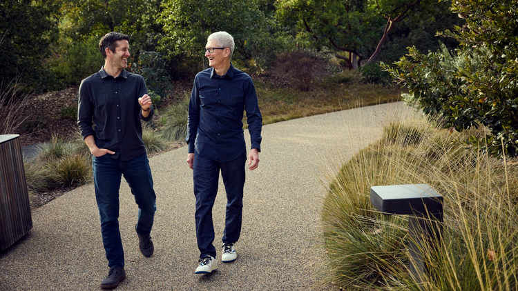 Tim Cook John Ternus