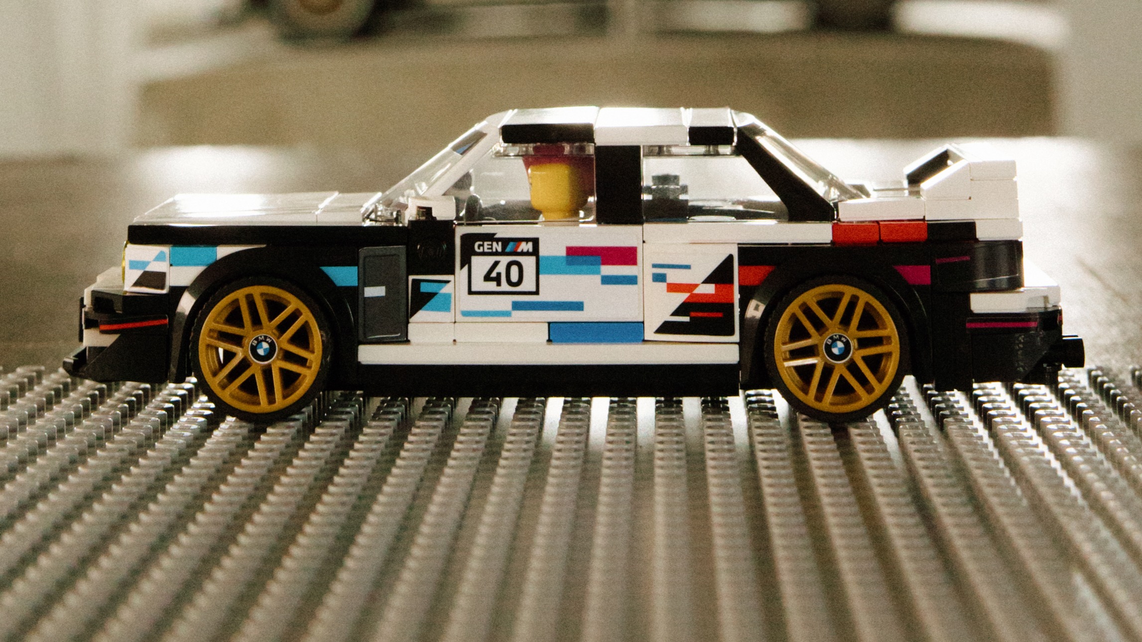 BMW-M3-E30-Lego-2-1.jpg