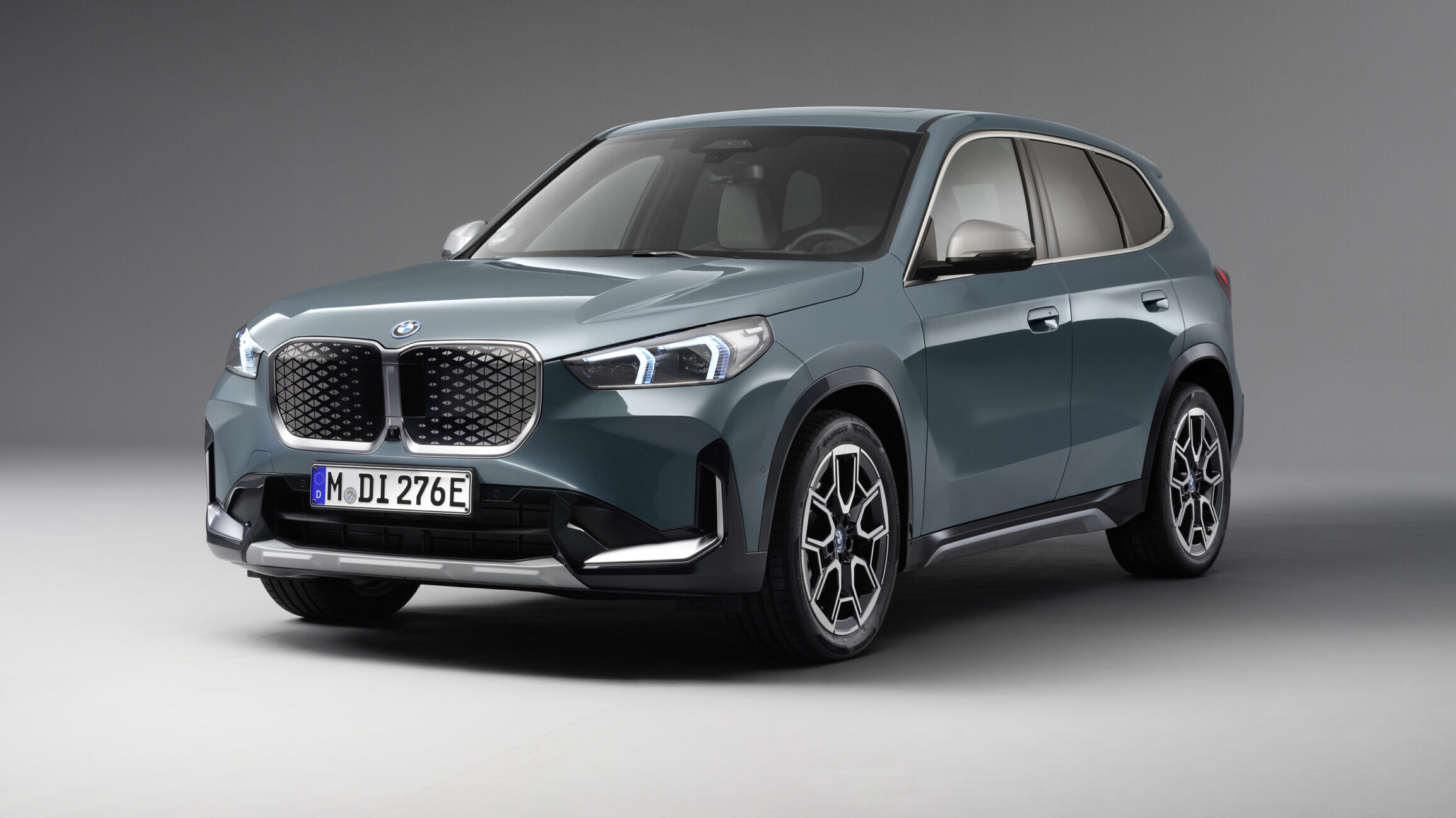 BMW-iX1-scaled-e1779696081232.jpg