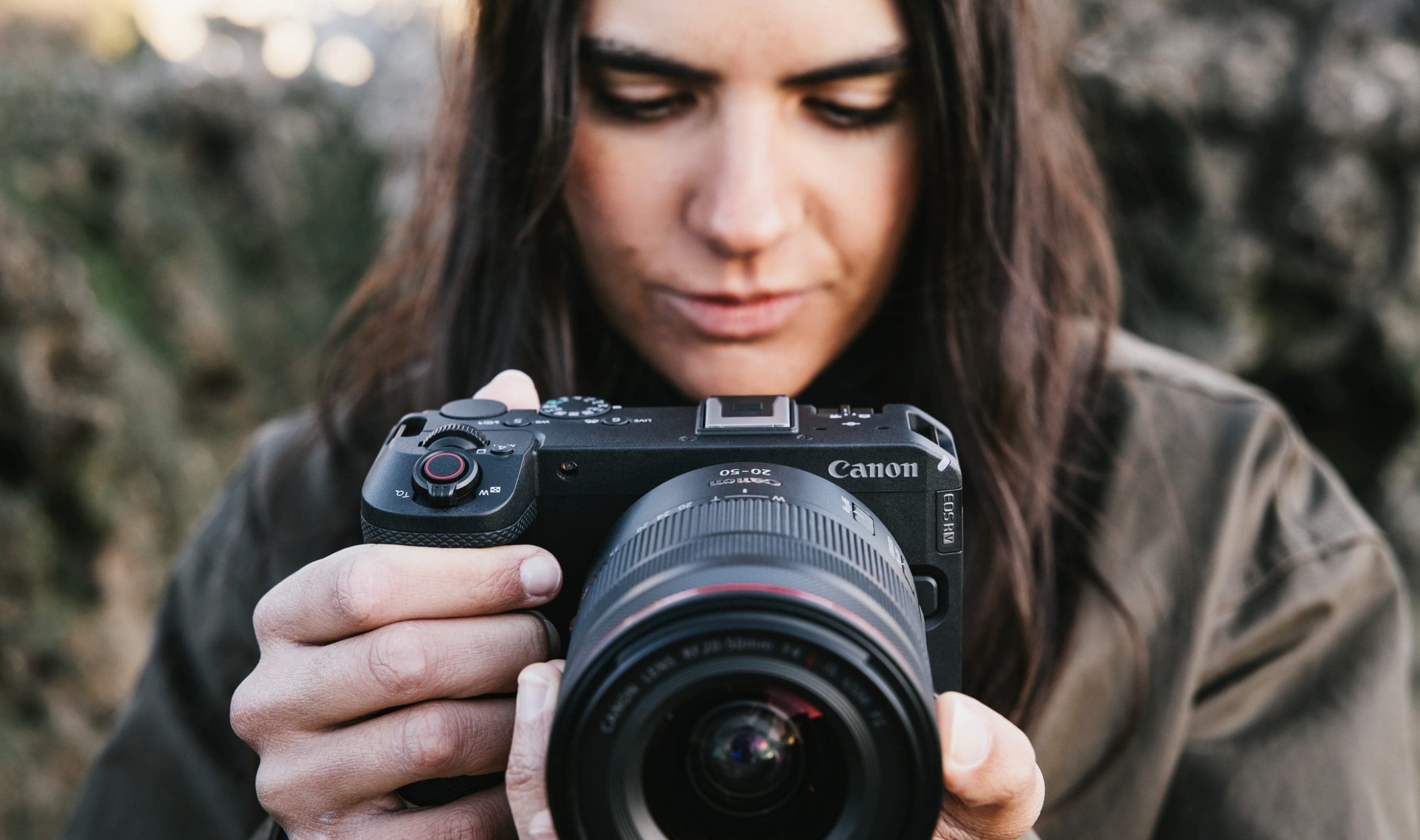 Canon-EOS-R6-V-1.jpg