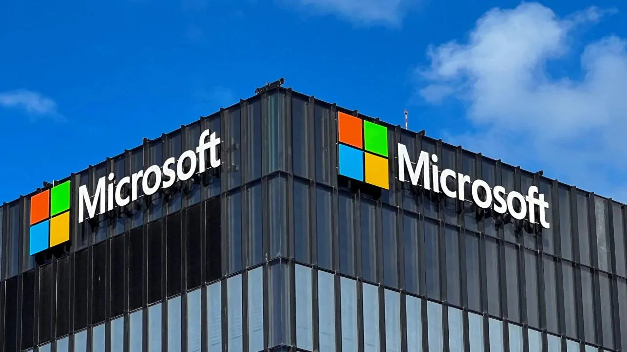 Microsoft-Feature.webp