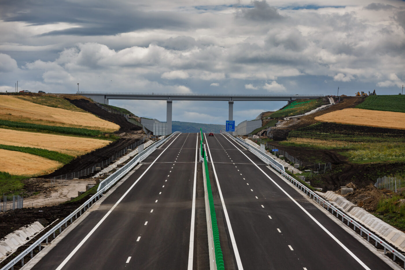 autostrazi-si-drumuri-expres-care-vor-fi-gata-in-2025-lista-completa-si-tronsoanele-care-au-intarzie.jpeg