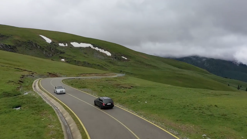 centru-de-vaccinare-pe-Transalpina-1024x576