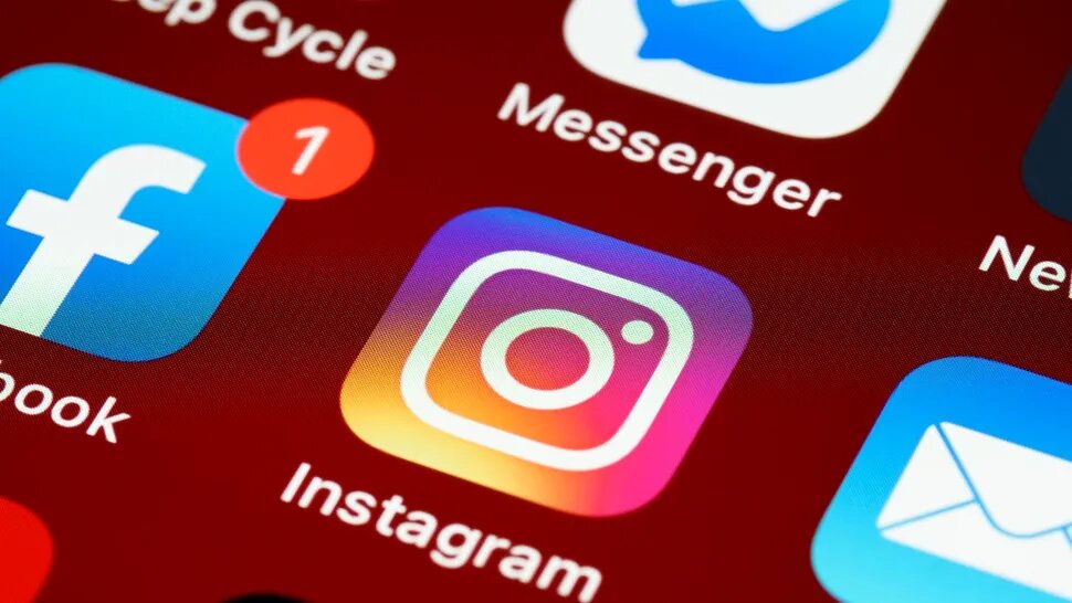instagram-introduce-traducerea-instant-si-alte-4-functii-utile-in-dm-uri
