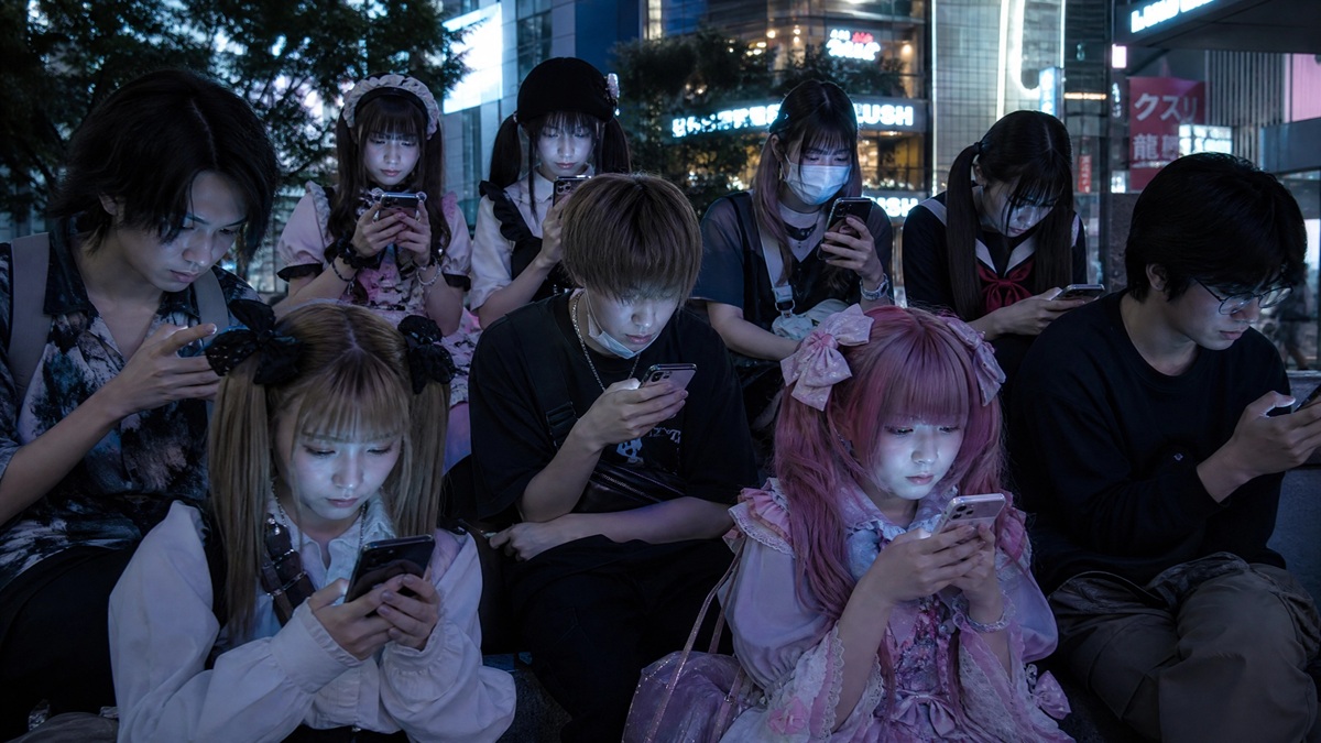 japanese_youth_social_media_addiction