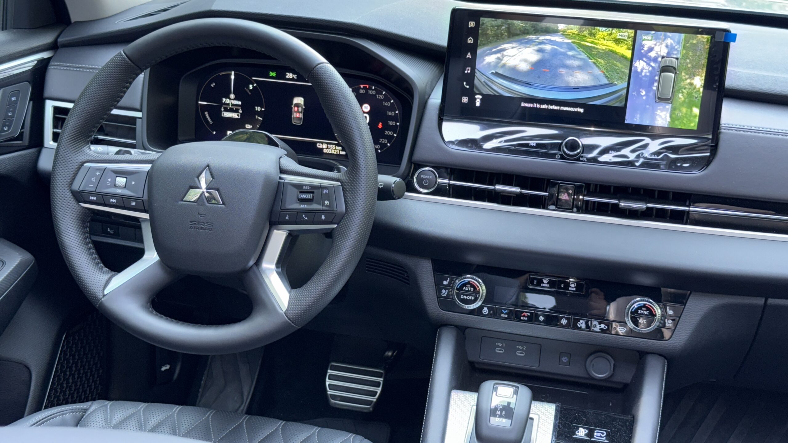 noul-mitsubishi-outlander-suv-ul-hibrid-a-revenit-in-romania-cu-noi-dotari-si-eficienta-sporita-10-s.jpeg