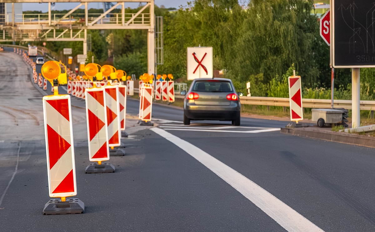 road-works-highway-repair-street-machinery-2026-03-25-09-40-51-utc.jpg