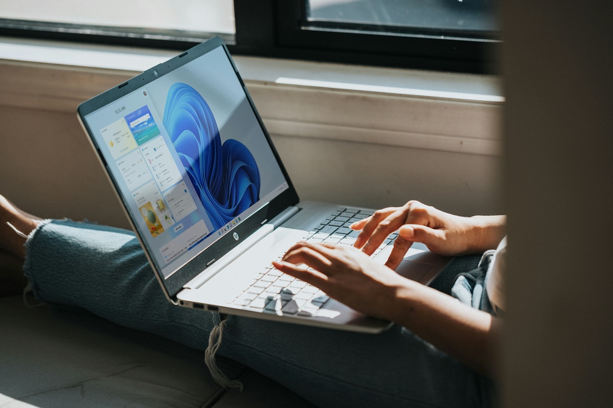 windows-11-24h2-microsoft-blocheaza-actualizarea-din-cauza-problemelor-cu-sunetul-si-jocurile