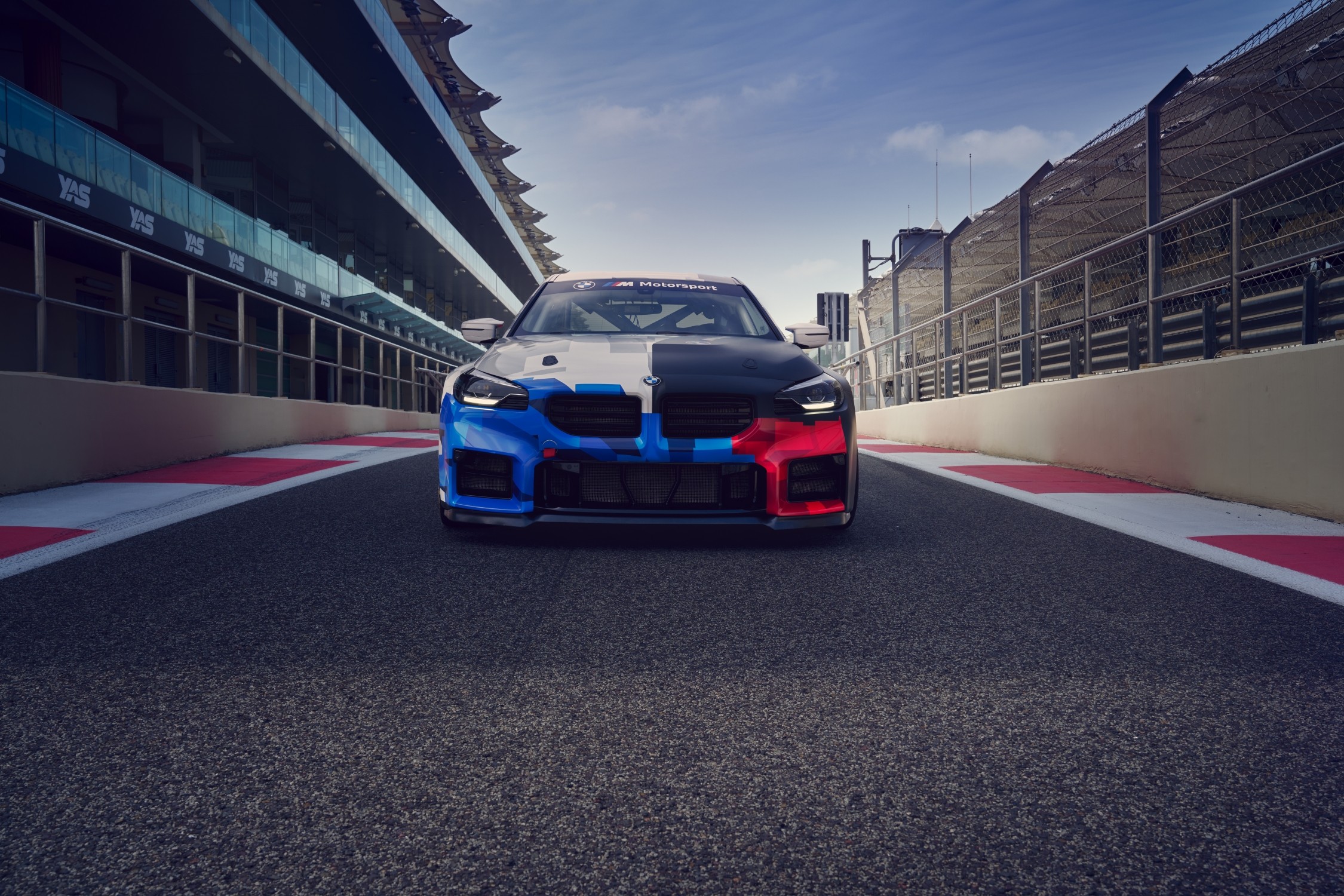 BMW-M2-Racing-3.jpg