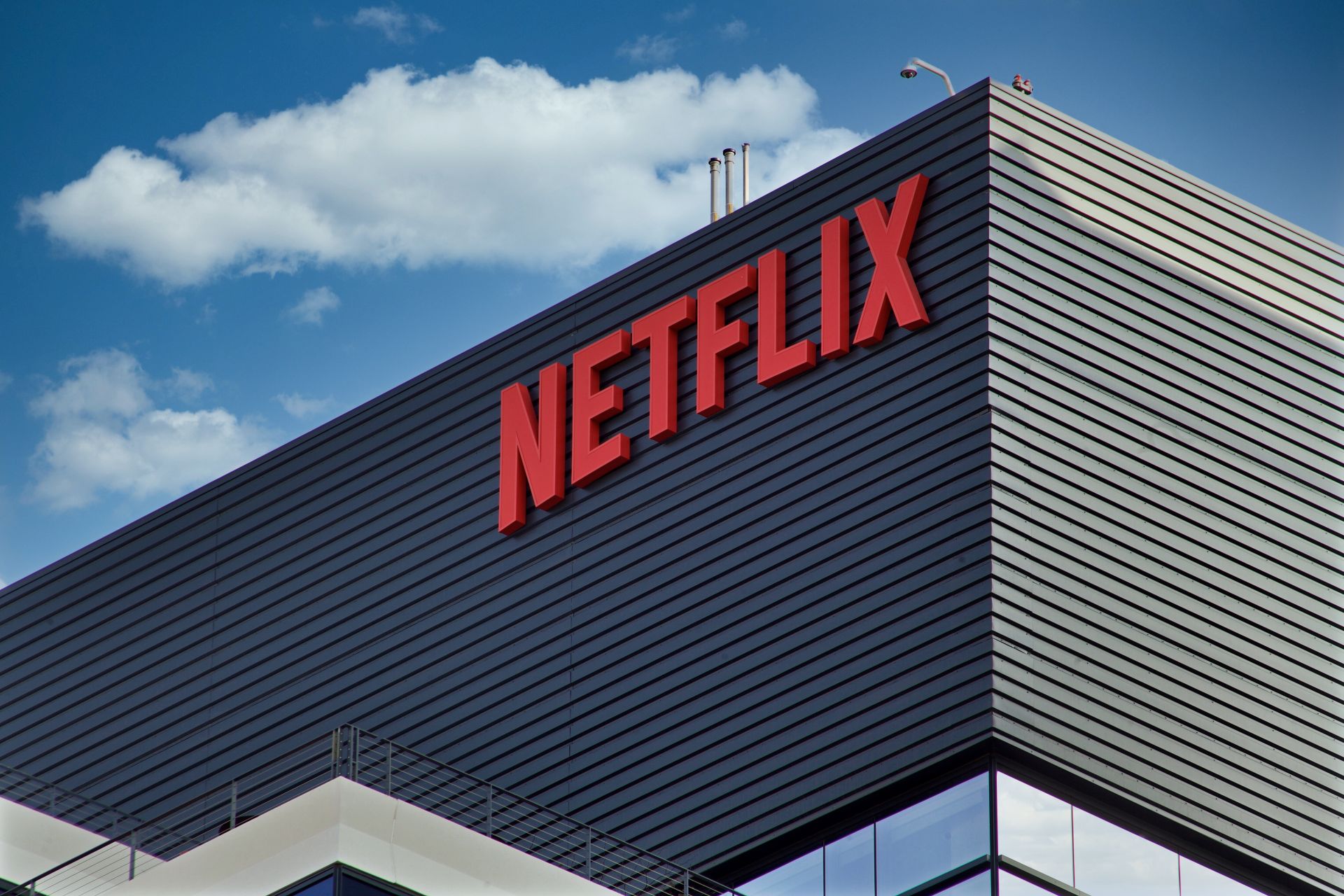 Decizia-Netflix-care-va-infuria_shutterstock_go4it-7.jpg