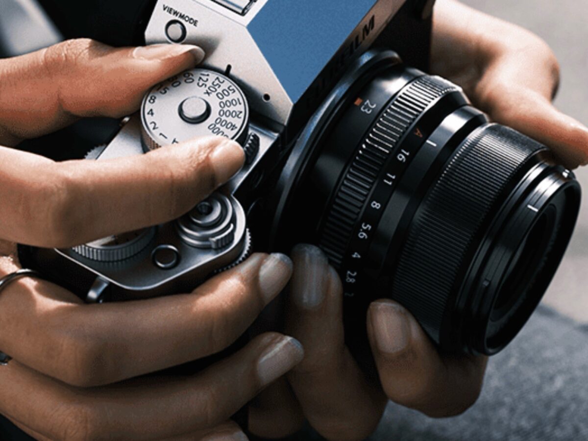 Fuji-X-T6-e1781726029843.jpg