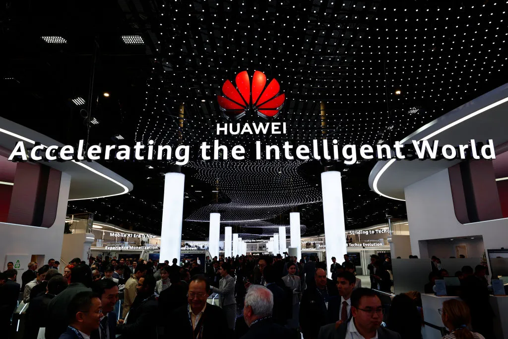 Huawei-AI.webp