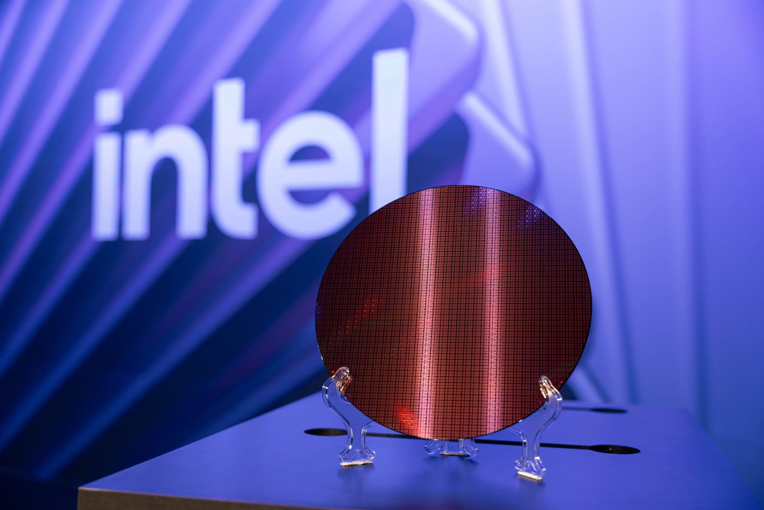 Intel-18A-P-Wafer-scaled-1.jpg