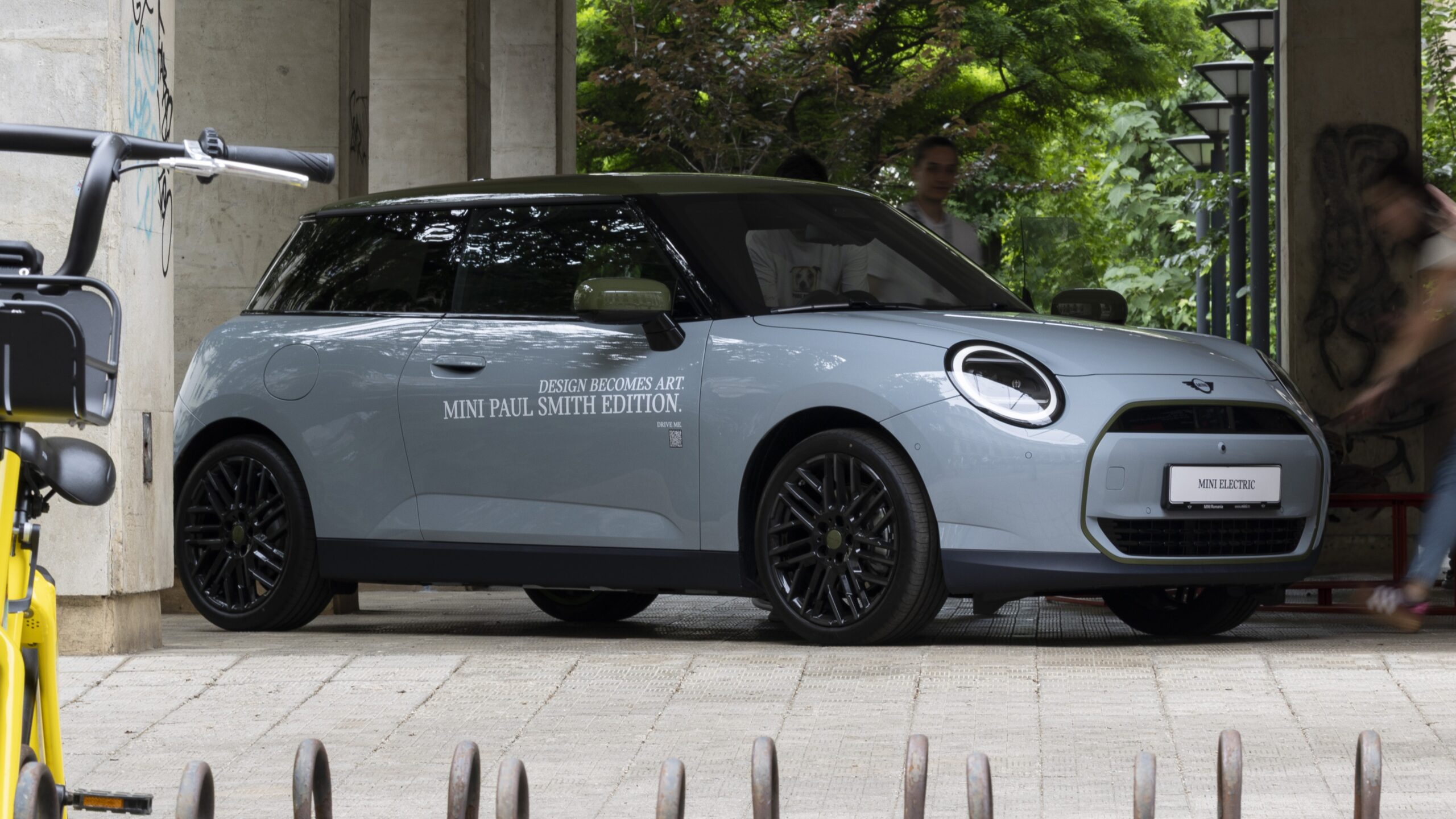 Mini-Paul-Smith-2-scaled.jpg