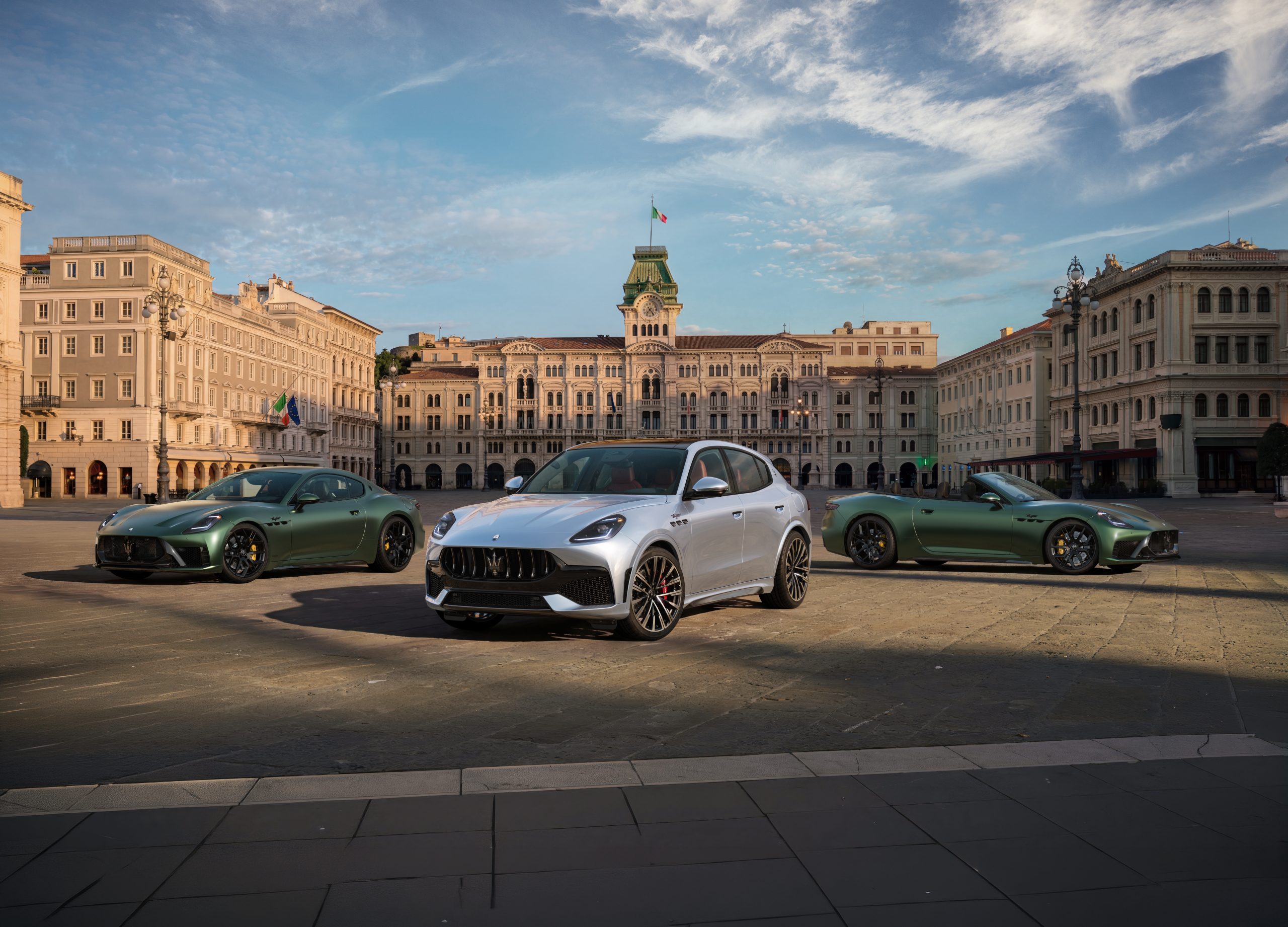NEW-MASERATI-GRANTURISMO_GRECALE_GRANCABRIO.jpg