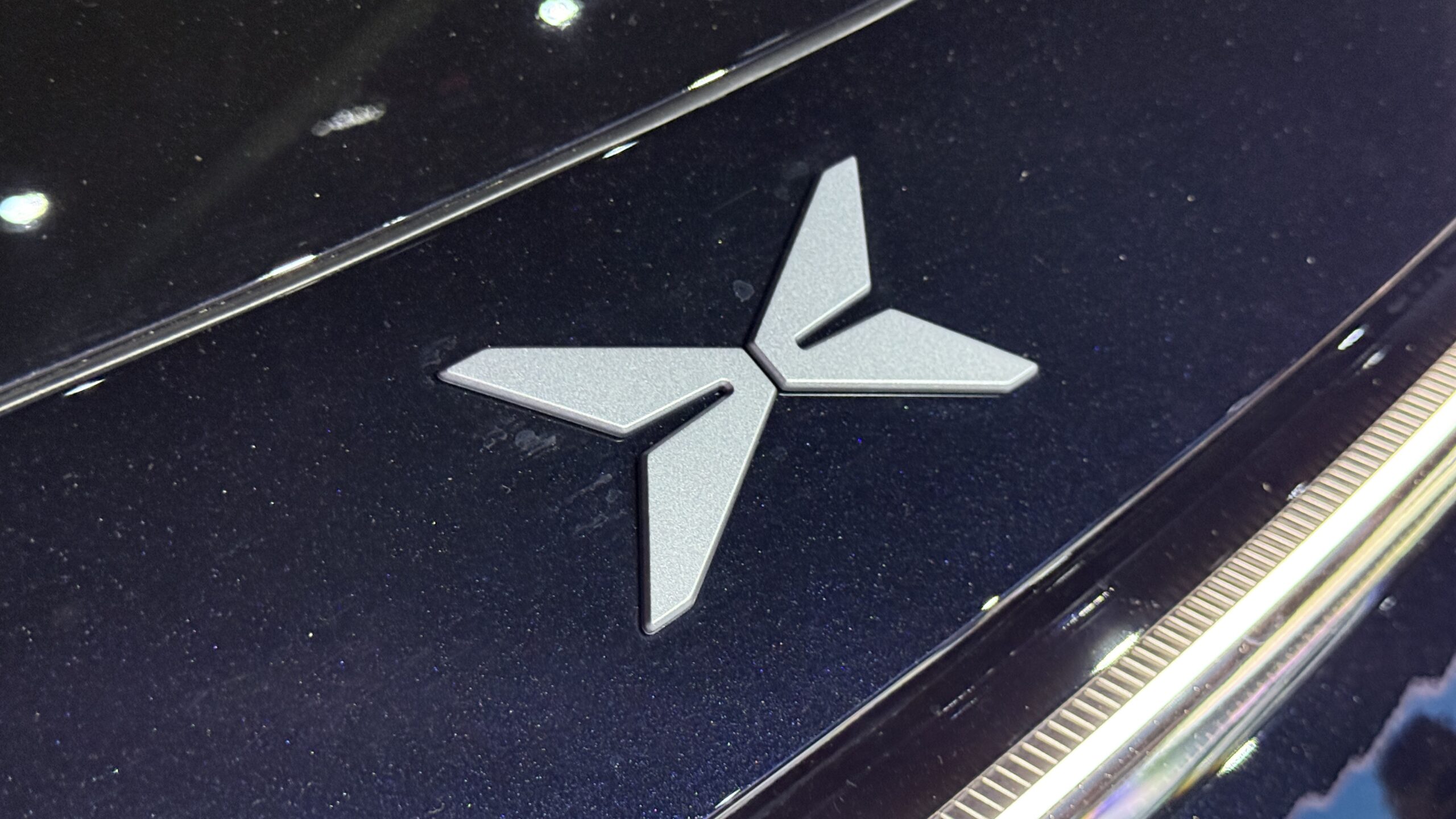 Xpeng-logo-2-scaled.jpg