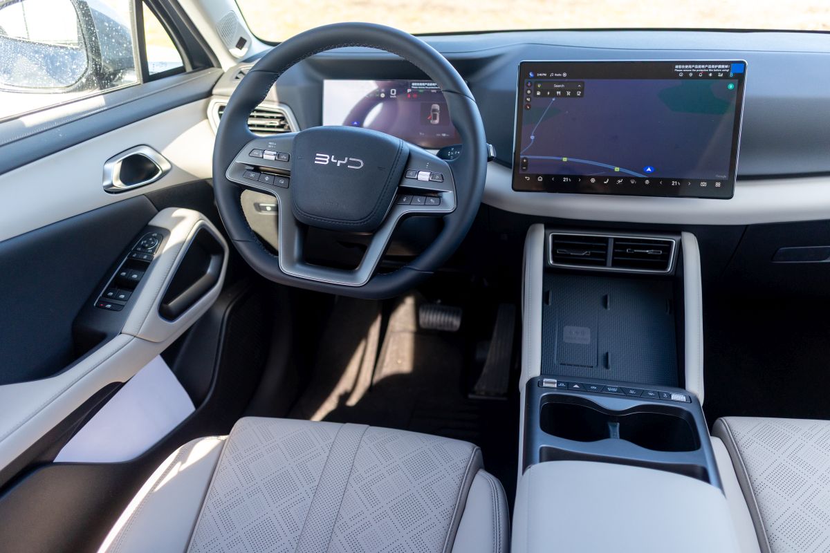 byd-atto-2-tehnologie-suv-16.jpg