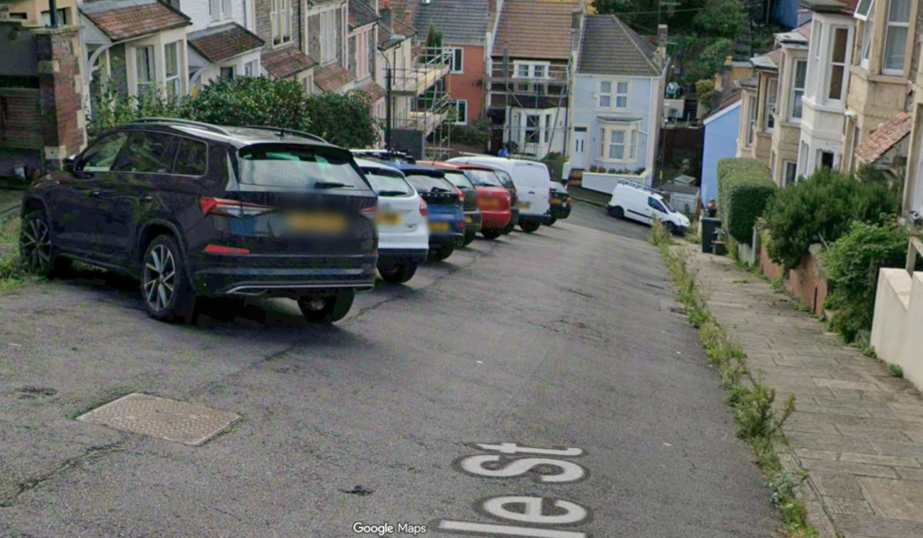 cea-mai-abrupta-strada-din-UK-2-1024x597.png