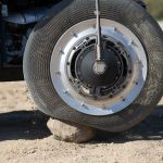 colaborare-intre-industria-auto-si-cea-aerospatiala-pentru-programul-artemis-anvelope-concepute-pent.jpeg