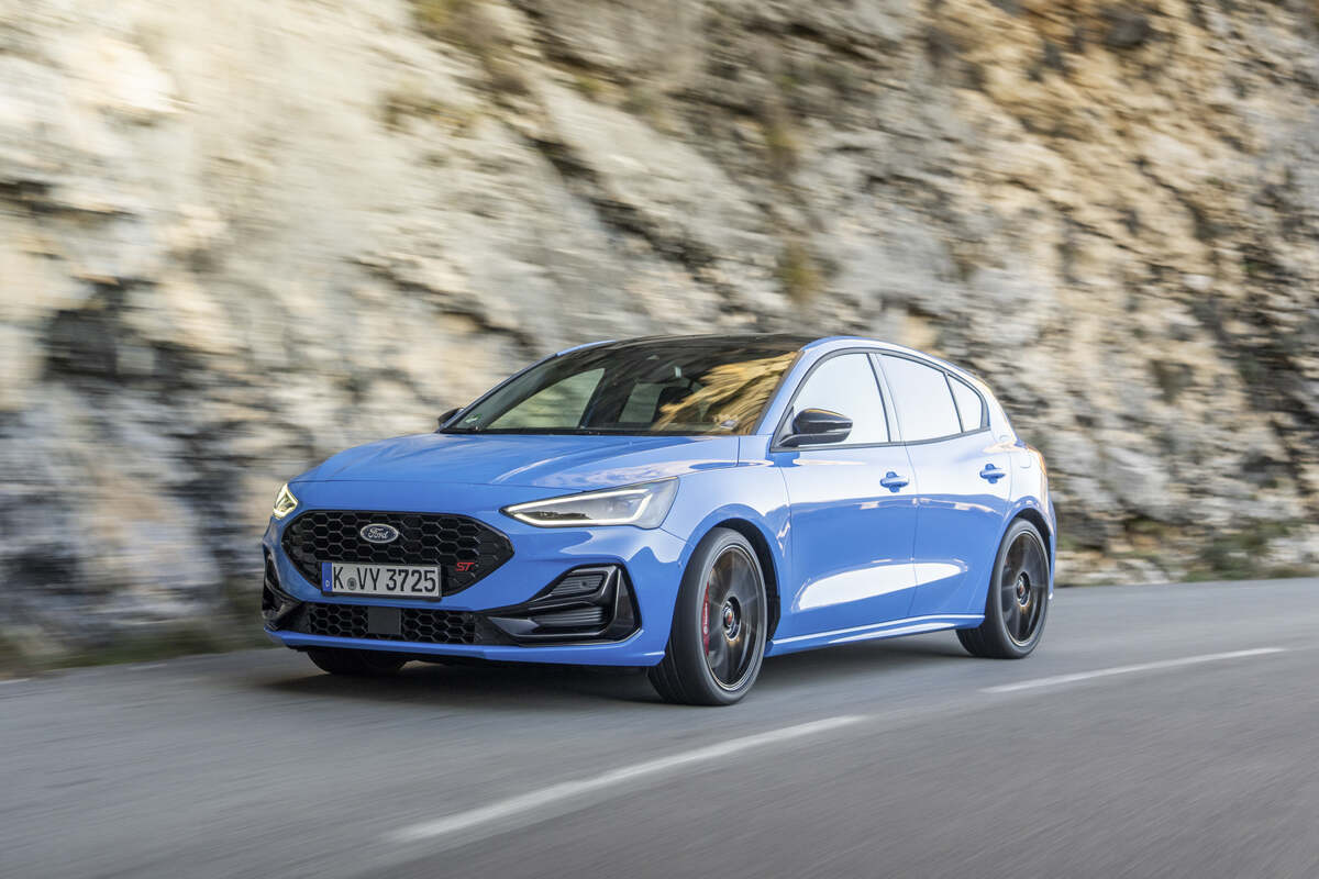 ford-lanseaza-focus-st-edition-280-cp-suspensie-reglabila-pregatit-pentru-circuit-galerie-foto-11.jp_.jpeg