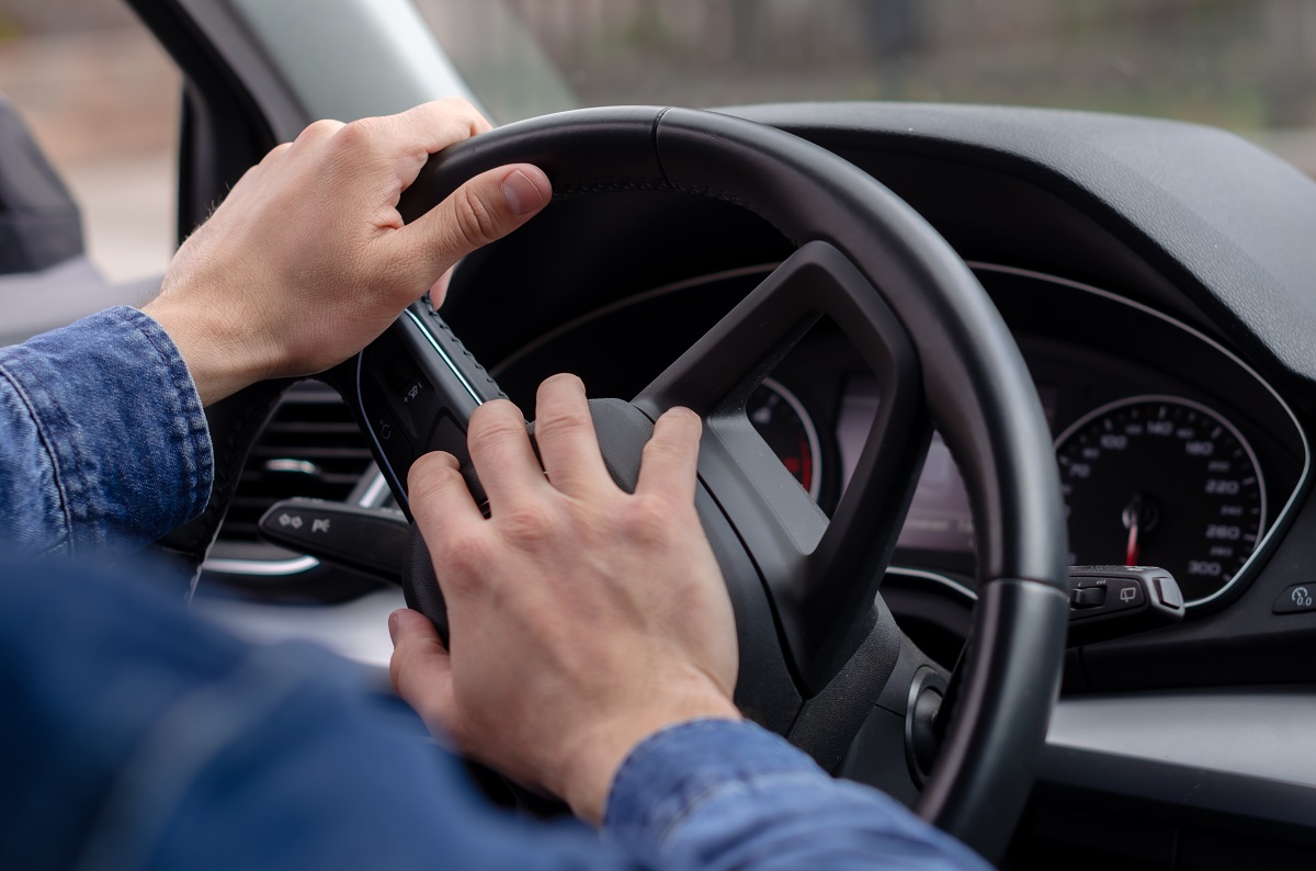 male-hand-honking-the-car-horn-man-driving-vehicl-2023-11-27-04-49-23-utc.jpg