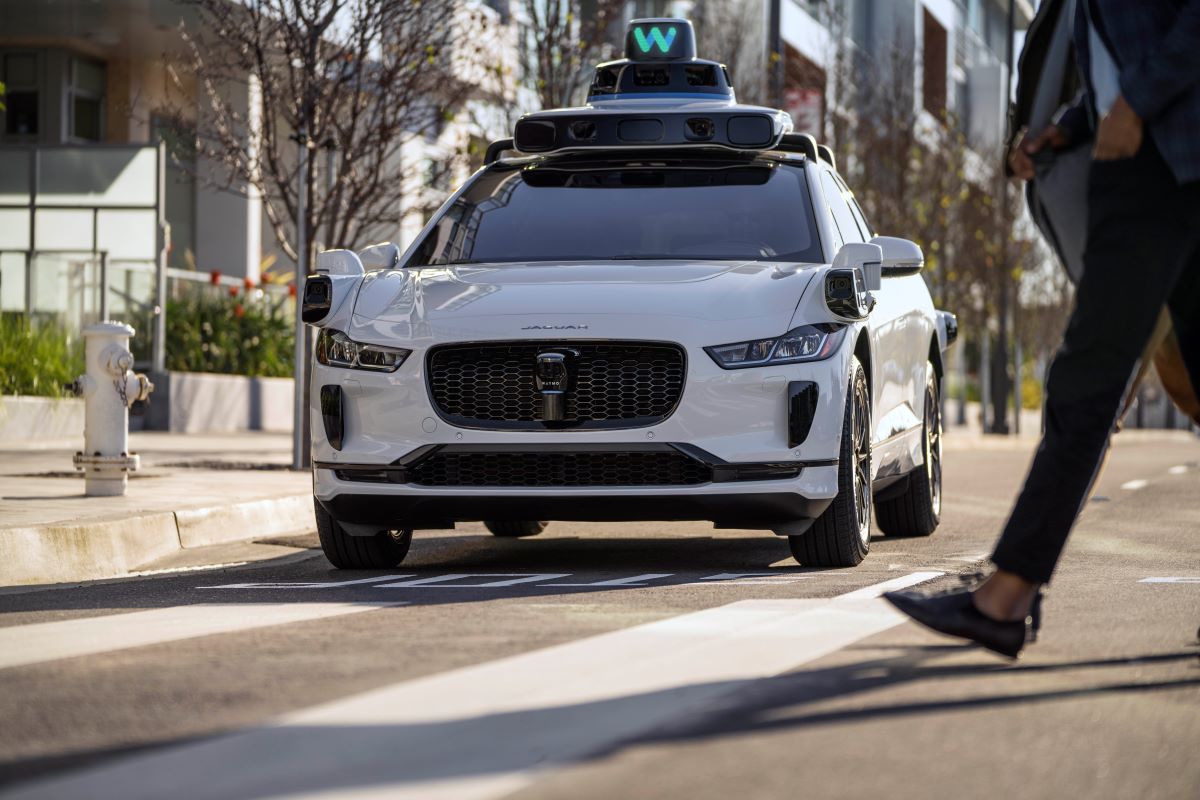 taxiurile-autonome-au-primit-aprobarea-pentru-extinderea-circulatiei-in-orasul-san-francisco-4.jpg