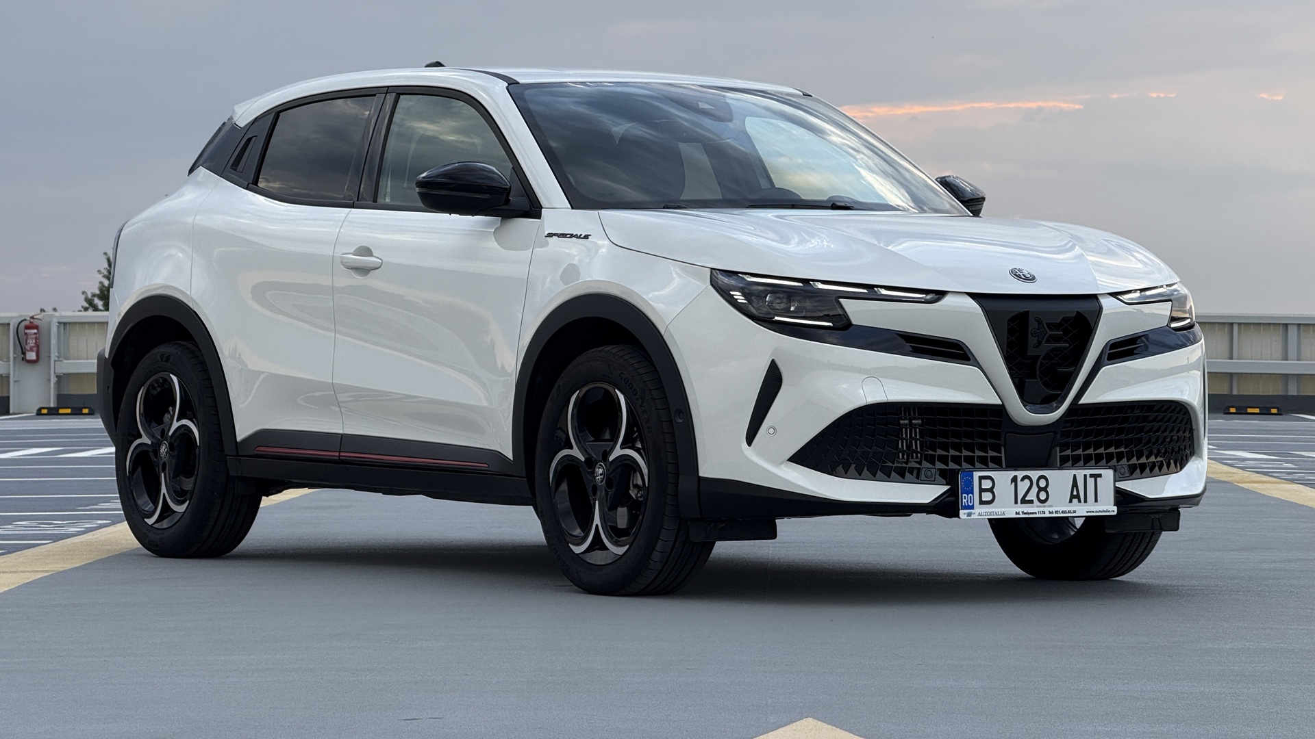 video-alfa-romeo-junior-testata-in-romania-ce-ofera-juniorul-gamei-producatorului-italian-21.jpg