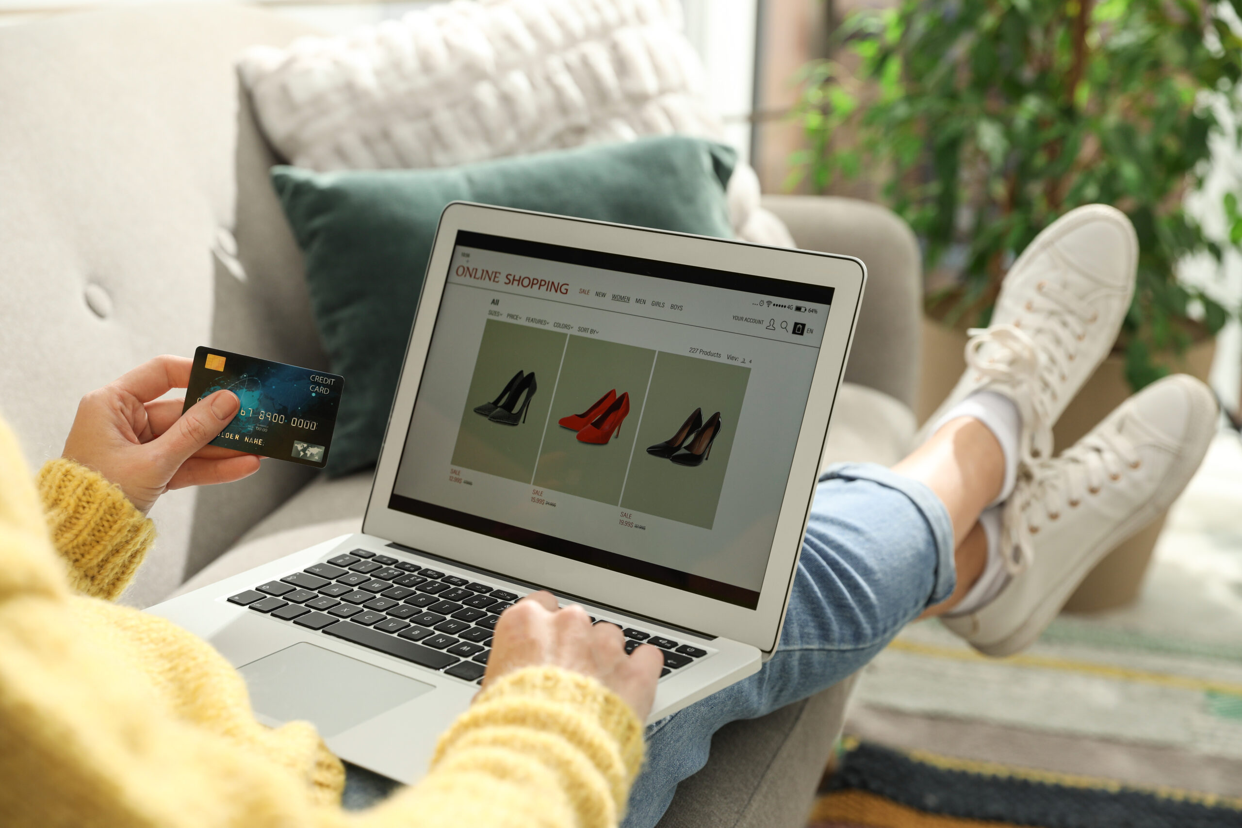 website-cumparaturi-shopping-scaled.jpg