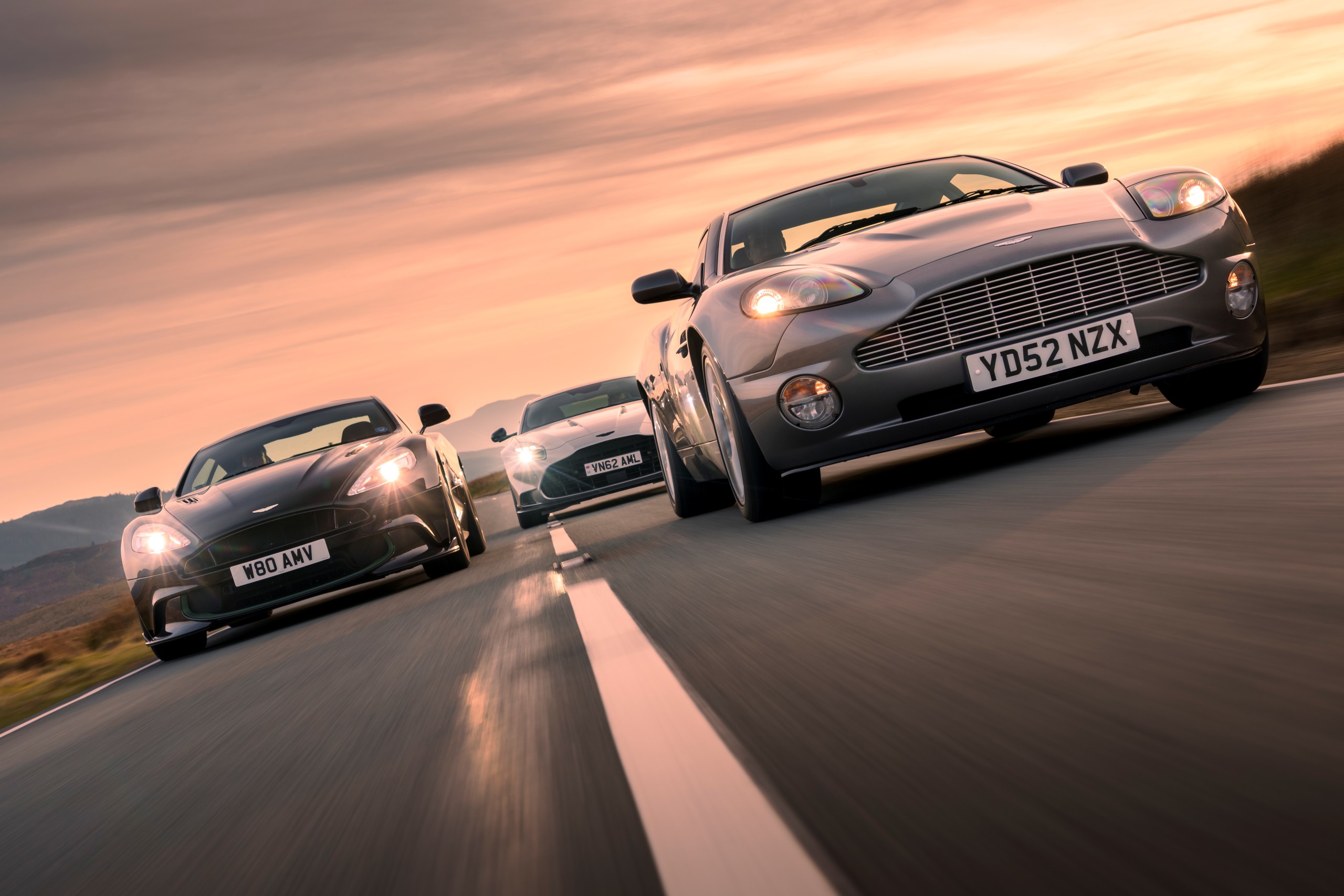 Aston-Martin-Vanquish-at-25_02.jpg