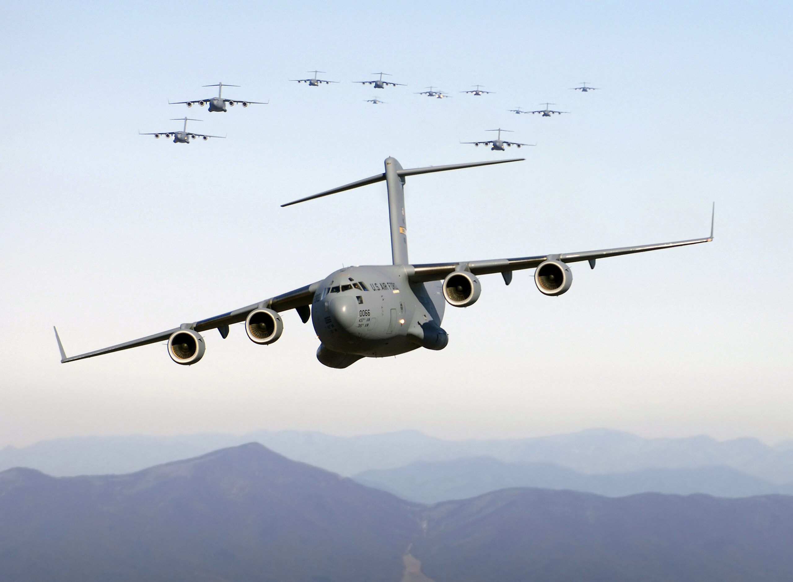 C-17_aircraft_over_over_the_Blue_Ridge_Mountains_2005-scaled.jpg