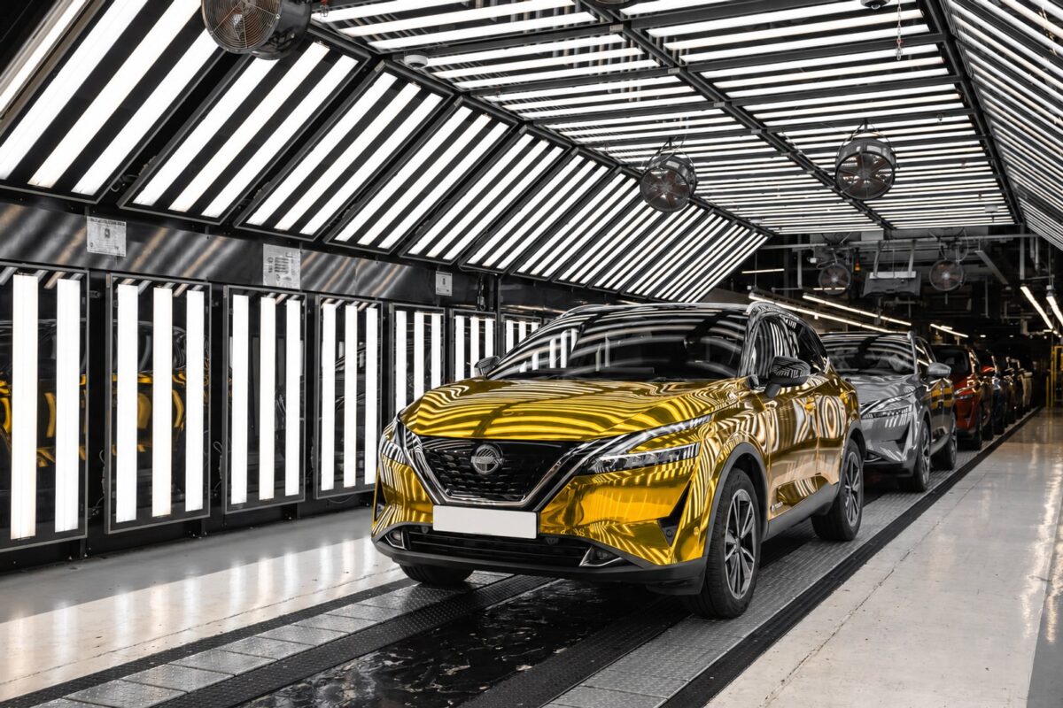Qashqai-gold-e1784117760344.jpg