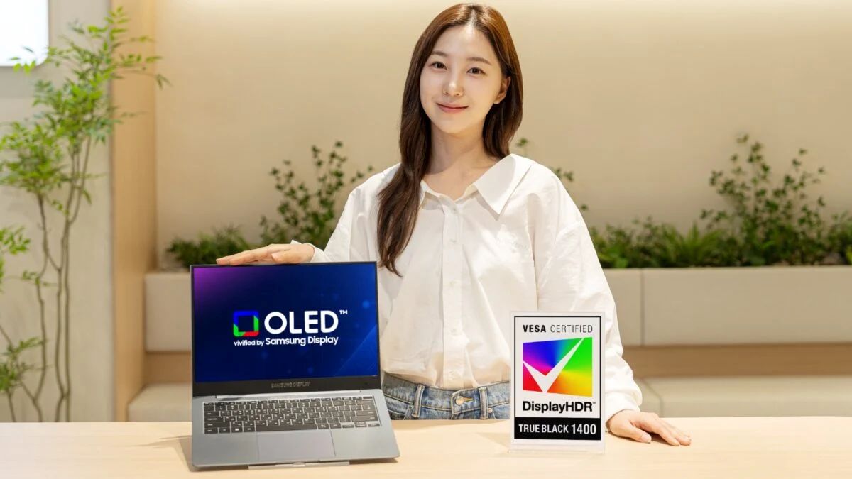Samsung-Display-OLED-Panel-VESA-DisplayHDR-True-Black-1400-Certification-Lenovo-Yoga-Pro-9i-Aura-Edi.jpeg