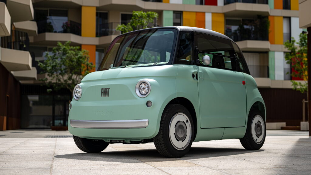 fiat-topolino-un-cvadriciclu-electric-cu-design-retro-si-autonomie-de-75-de-kilometri5.jpg