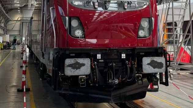 locomotiva-Traxx-Passenger-receptie-ARF-2.jpg