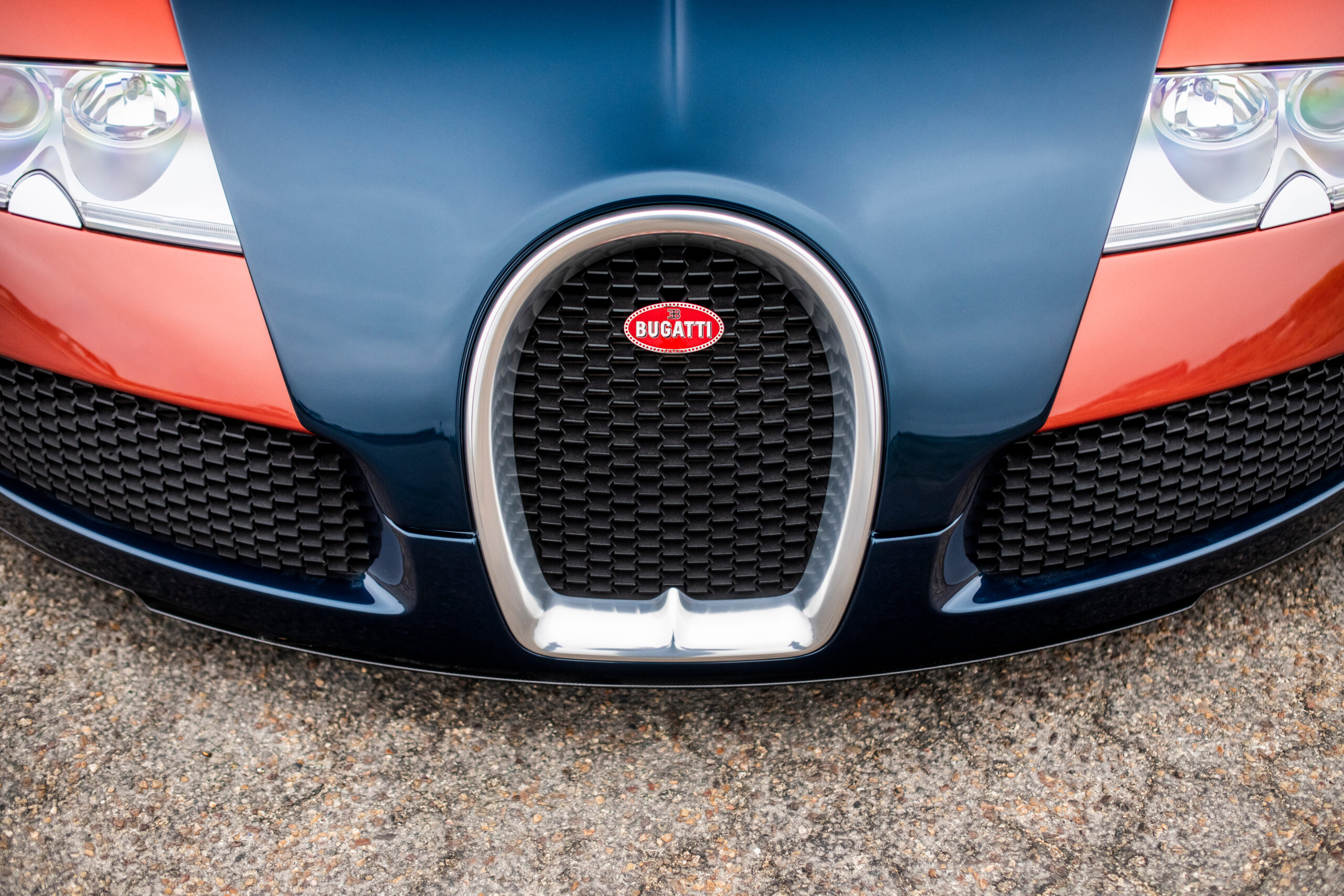 Bugatti-Veyron-restaurat-4-scaled.jpg