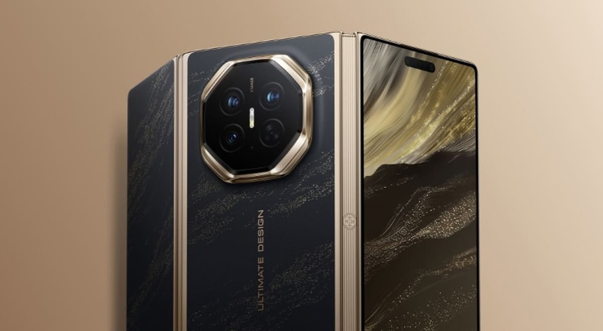 Huawei-Mate-XT2-1.jpeg