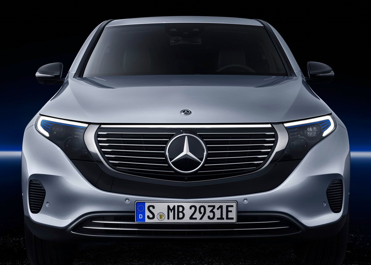 Mercedes-Benz-EQC-2020-1280-9f.jpg
