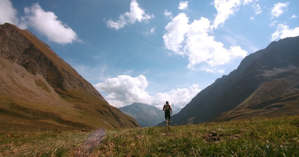 THE-ULTRA-RUNNER-STILL-5-1024x540-1.jpg