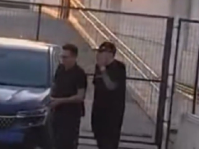 Yz0xJmhhc2g9ZjQyYjdmZTAzZDEzMThhOWE2NTZlNjlkNGIxMWU3ODI.thumb_.jpg