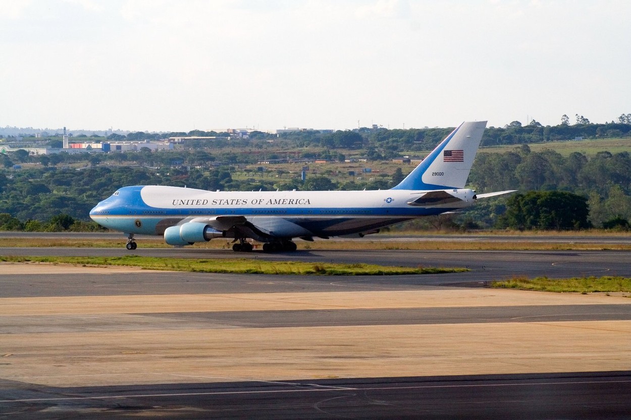 air-force-one_prf.jpg