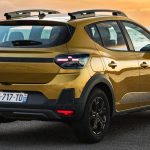 dacia-a-deschis-comenzile-pentru-noul-sandero-stepway-hybrid-155-cat-costa-in-romania-5.jpg