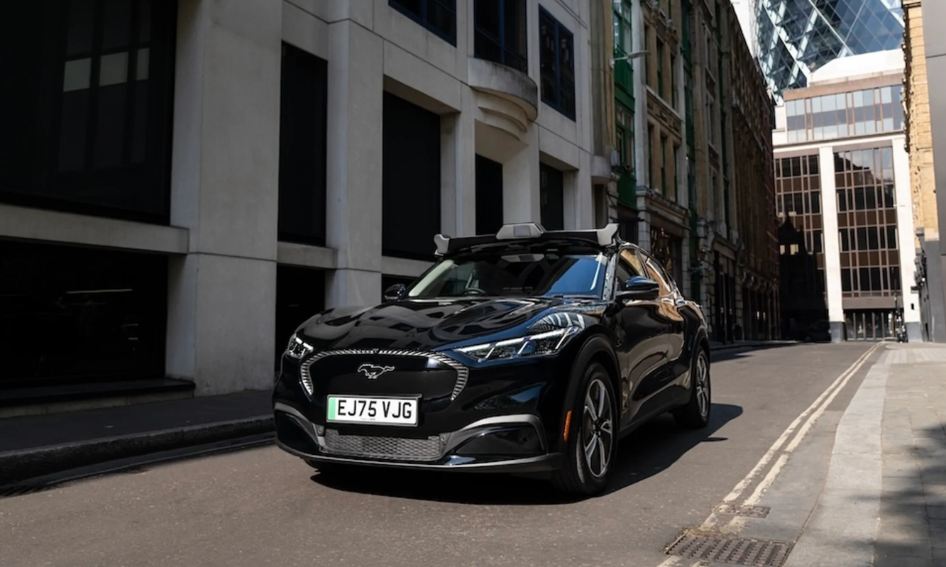 fosrd-mustang-mach-e-autonom-londra-uber.png