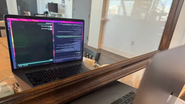 mac-Book-agent-AI.jpg